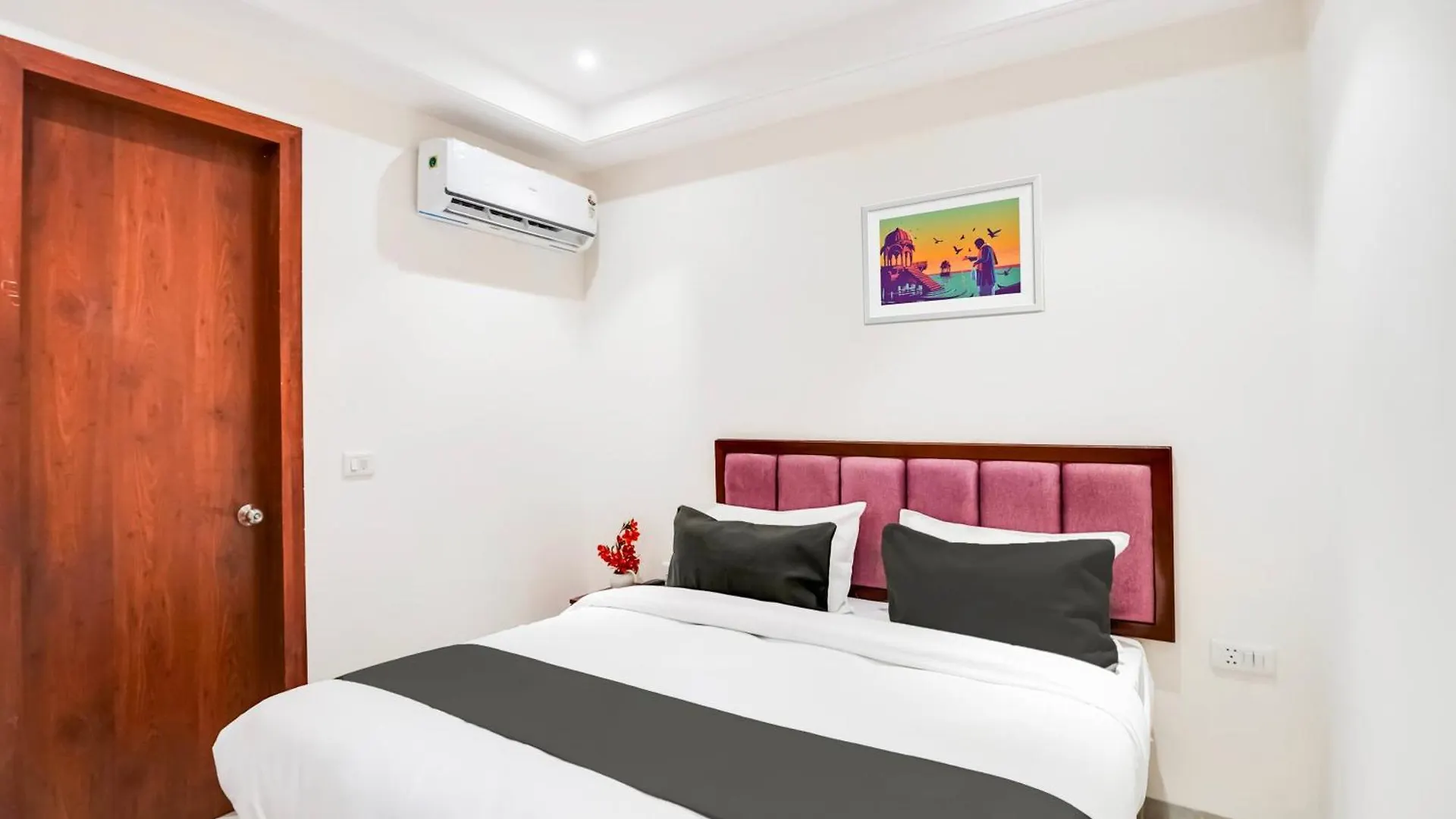 Hotel O Ivory Inn New Delhi