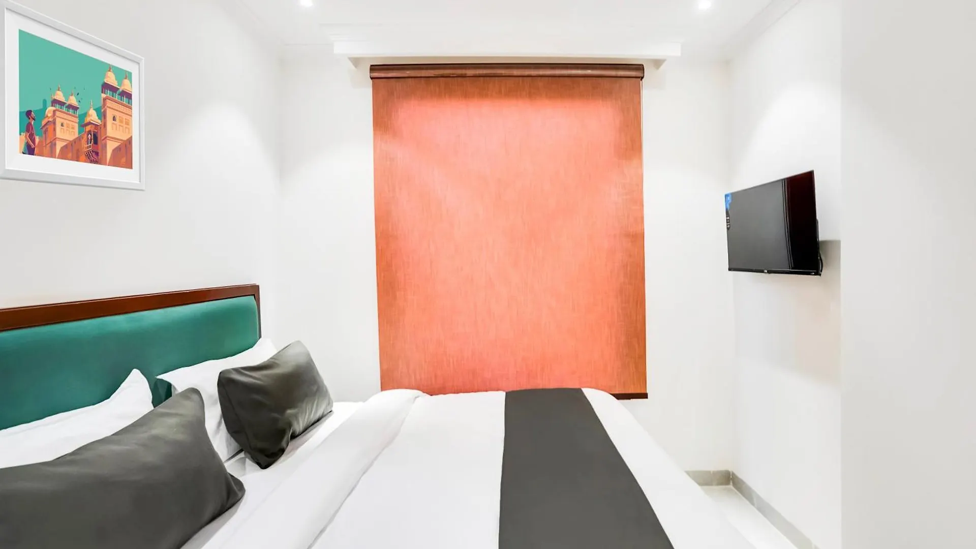 ***  Hotel O Ivory Inn New Delhi India