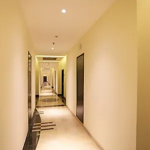 Hotel Oyo 9771 Glitz Westend